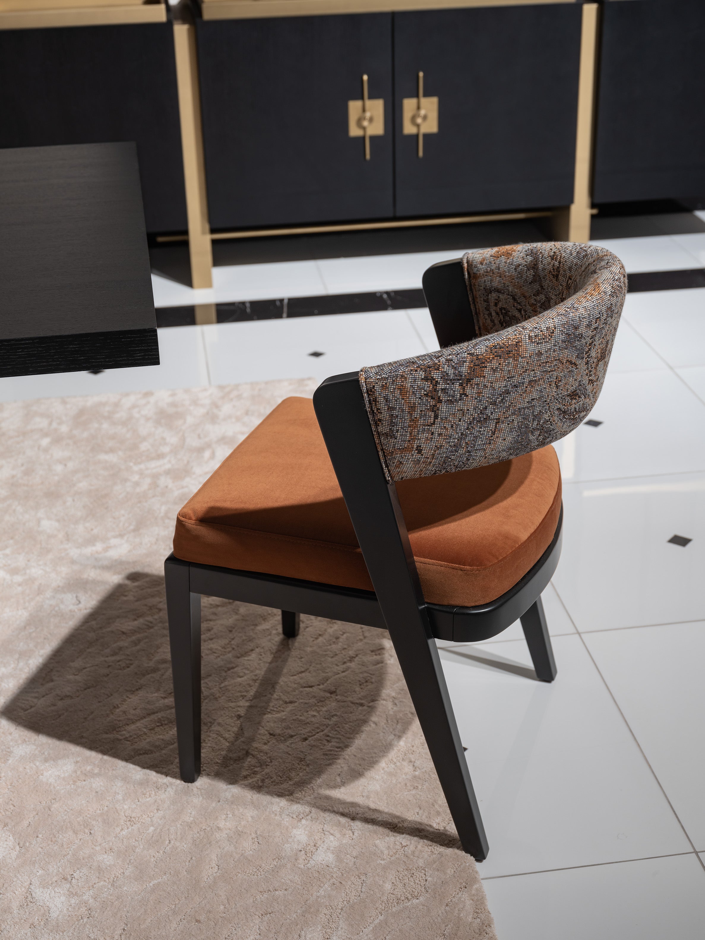 Pietra Chair